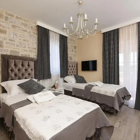 Imperia Zadarvillas 빌라 *
