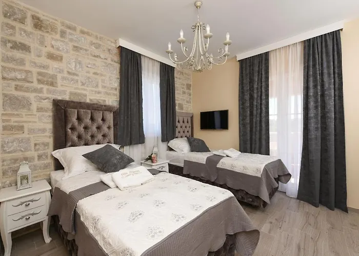 Imperia Zadarvillas Willa *
